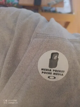 Sudadera Oakley gris con cremallera