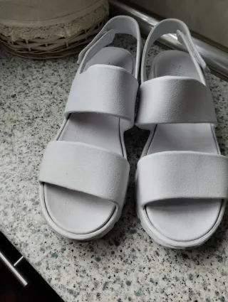 Sandalias Skechers Blancas Luxe Foam