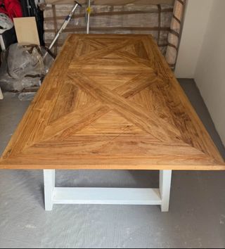 Vendo mesa de madera maciza de gran calidad, hecha