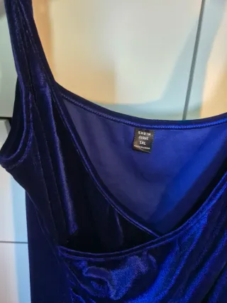 Vestido largo azul de terciopelo