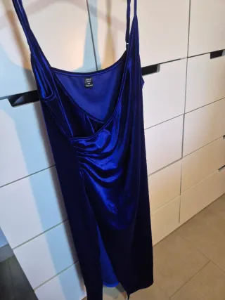 Vestido largo azul de terciopelo