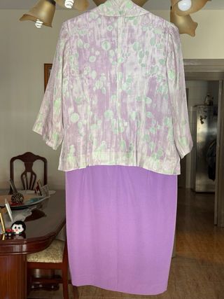 Conjunto de fiesta morado y verde