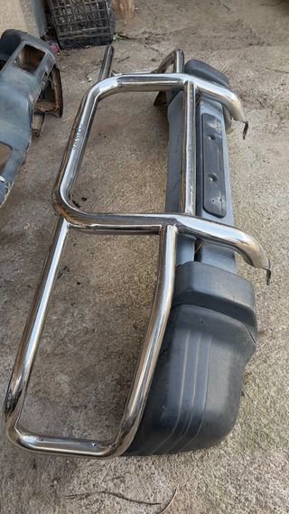 Paragolpes, defensa Mitsubishi montero v20