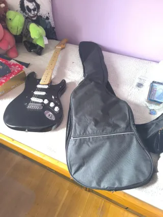 Guitarra Eléctrica Harley Benton Standard Edition.