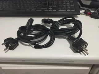 Pareja cables alimentación PC