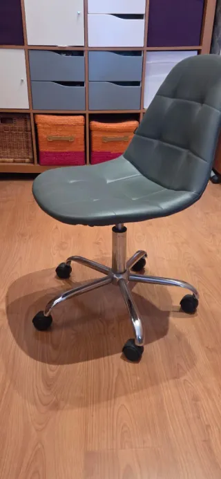 Silla de escritorio gris