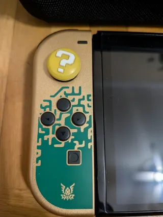 Nintendo Switch OLED Edición Zelda + complementos