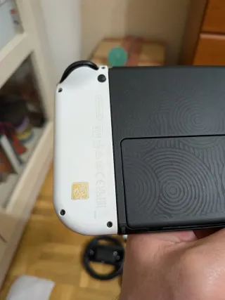 Nintendo Switch OLED Edición Zelda + complementos