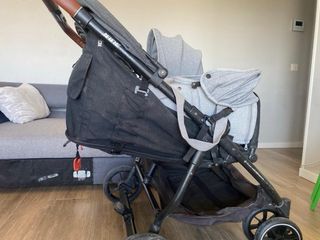 Silla de paseo gemelar gris