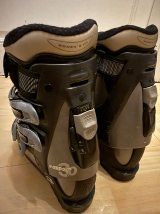 Sci Nordica 152 + scarponi sci Nordica 24/24.5