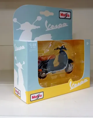 Vespa 150PX Maisto 1:18 Die-Cast