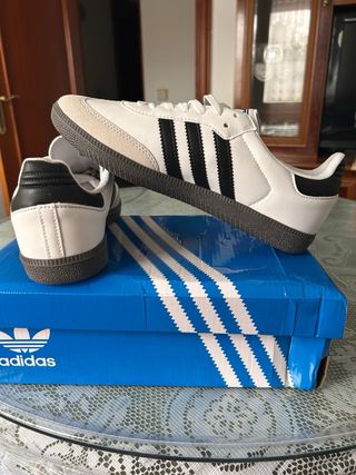 Zapatillas Adidas Samba Blancas y Negras