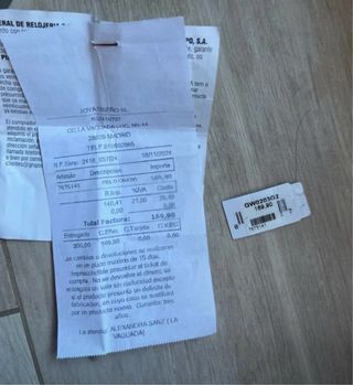 Reloj Guess Hombre Blanco Cuadrado