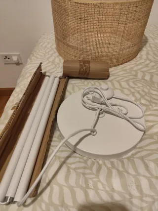 Lámpara de pie ratán natural