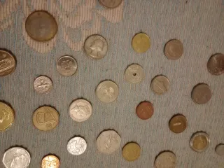 Lote de Monedas Europeas y Americanas