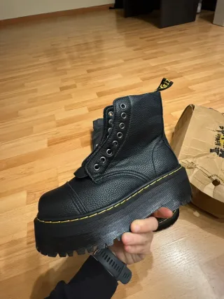Botas Dr. Martens Talla 39 Negras