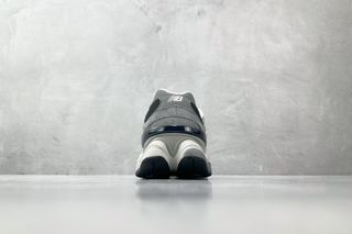 New Balance 9060 Talla 37.5 Azul/Gris