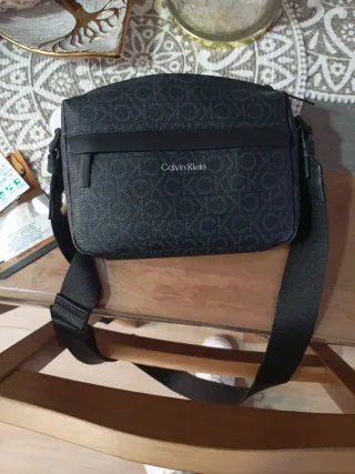Bolso Calvin Klein Negro