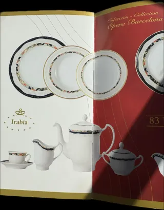 Cafetera Krups y vajilla