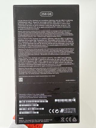 iPhone 11 Pro 256GB Argento e bianco