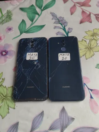 Lote di 2 cellulari Huawei Mate 20 Pezzi