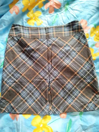 Falda por la rodilla con lana estampada cuadros