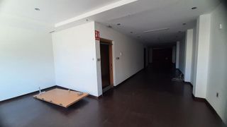Local comercial en venta en Novelda
