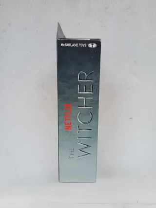 FIGURA GERALT DE RIVIA THE WITCHER NETFLIX