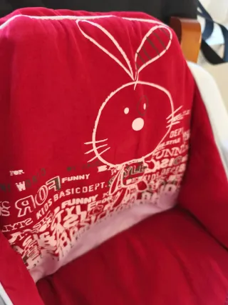 Trona de bebé con diseño de conejo y funda negra p