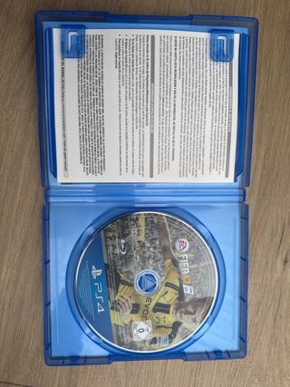 FIFA 17 PS4 (PlayStation 4)