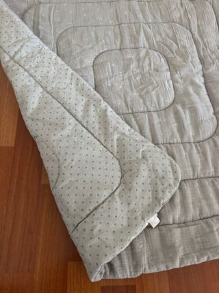 Alfombra de juegos cuadrada Zara Home