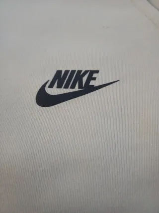 Pantalones Nike Tech Beige