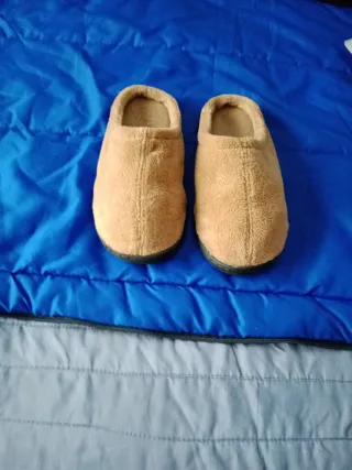 Zapatillas unisex talla 42