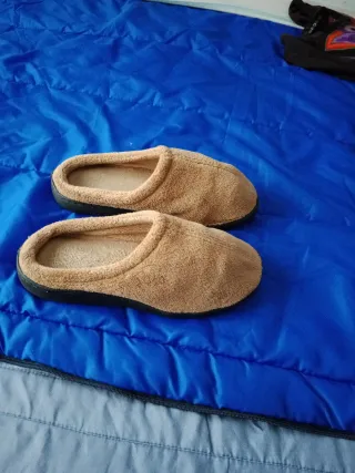 Zapatillas unisex talla 42