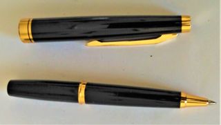 Bolígrafo DX Uni Negro Lacado