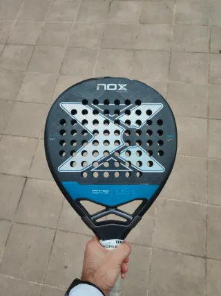 Pala Padel Nox AT10 Agustín Tapia