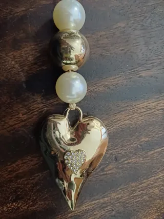 Collana con ciondolo cuore e perle