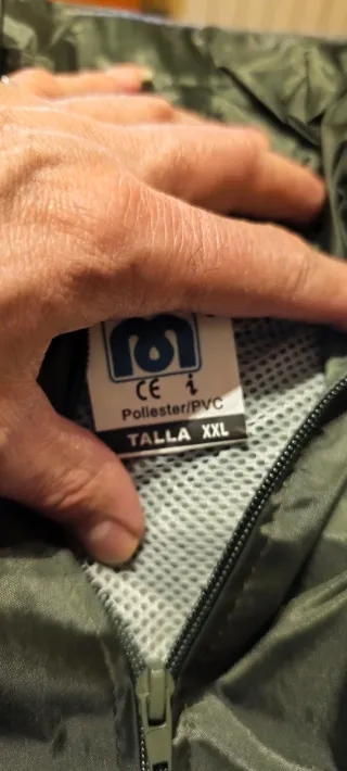 Chubasquero VETRON verde nuevo