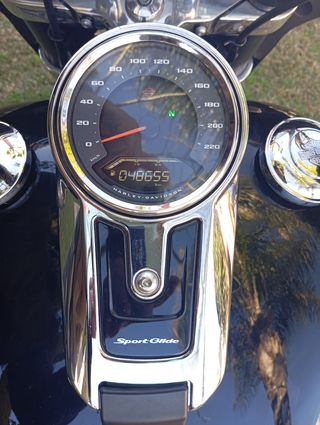 Harley Davidson Sport Glide motor 107. Año 2019