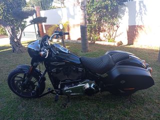 Harley Davidson Sport Glide motor 107. Año 2019