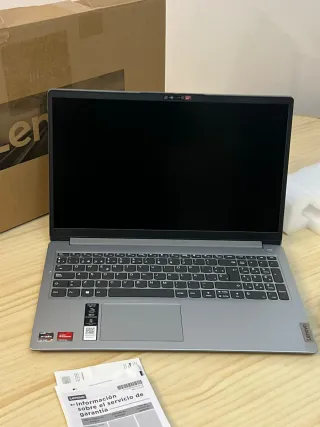 Portátil Lenovo Gris/Plateado