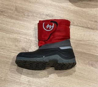 Botas de montaña Quechua rojas