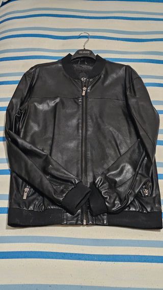 2 Giacche similpelle nere