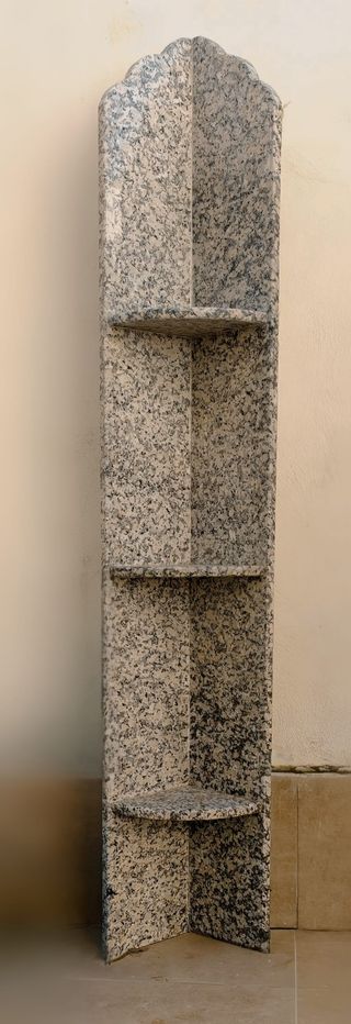 Estantería de granito hecha a mano