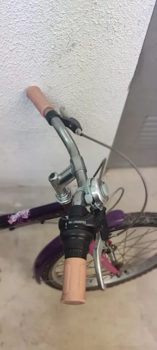 Bicicleta niña morada