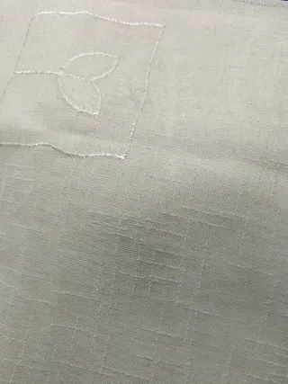 Visillo de lino beige y blanco