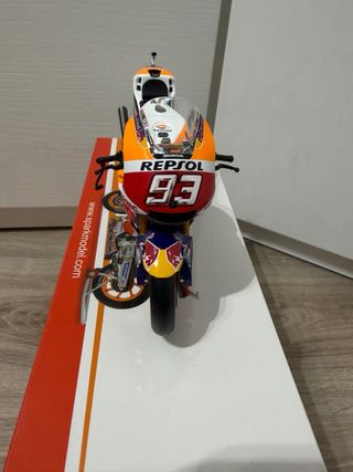 Honda RC213V Marc Márquez 2017 1/12 Spark