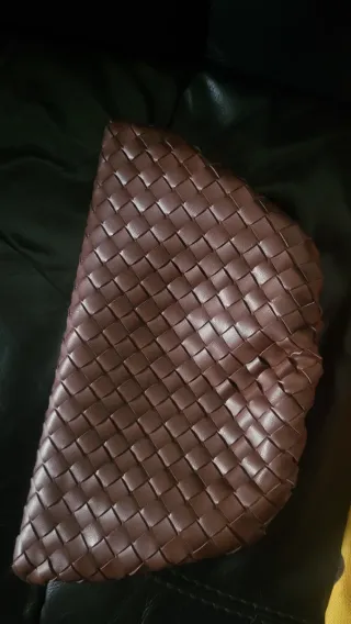 Borsa stile Bottega Veneta intrecciata marrone