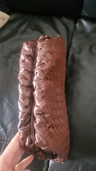 Borsa stile Bottega Veneta intrecciata marrone