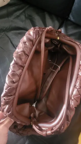Borsa stile Bottega Veneta intrecciata marrone